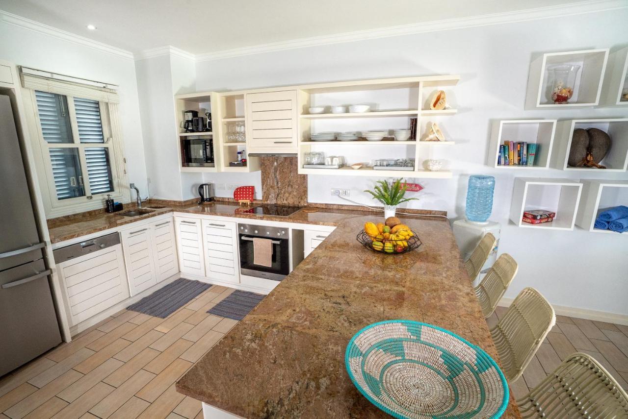 P146A13 - Eden Island Self Catering Apartment Self Check In Eksteriør billede